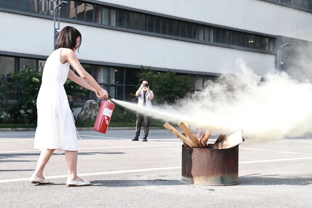 江苏PA直营开展2025年度消防安全演练